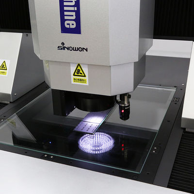 Cầu di chuyển đo video tự động Hệ thống đo thị giác 3D Độ chính xác cao
